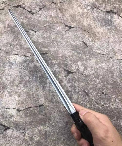 三菱軍刺是哪國(guó)的，三菱軍刺多長(zhǎng)